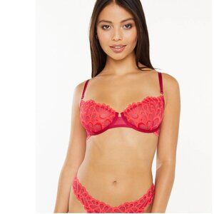 Savage not sorry lightly lined lace balconette bra with matcing panties